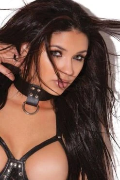 Leather Choker With Ring